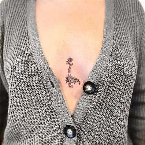 sternum tattoo between breast|The Ultimate Guide to Sternum Tattoos: Meaningful Art and Care。